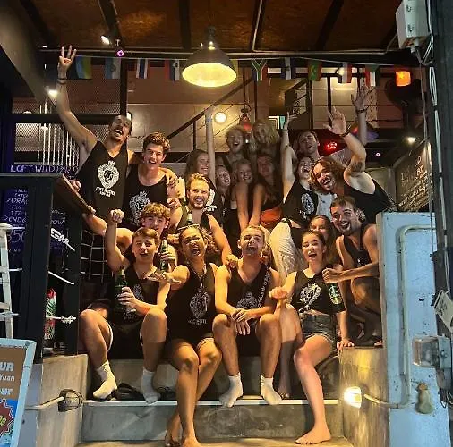 Loft Hostel เกาะเต่า